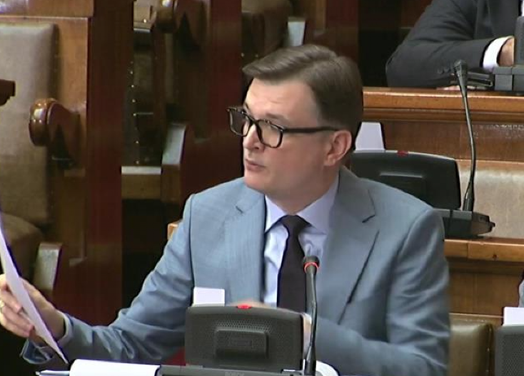 JOVANOV UĆUTKAO ŽAKLINU: "Dakle, ceo Novi Sad moćete da smestite na Slaviju, šta ti je velegradska raskrsnica"