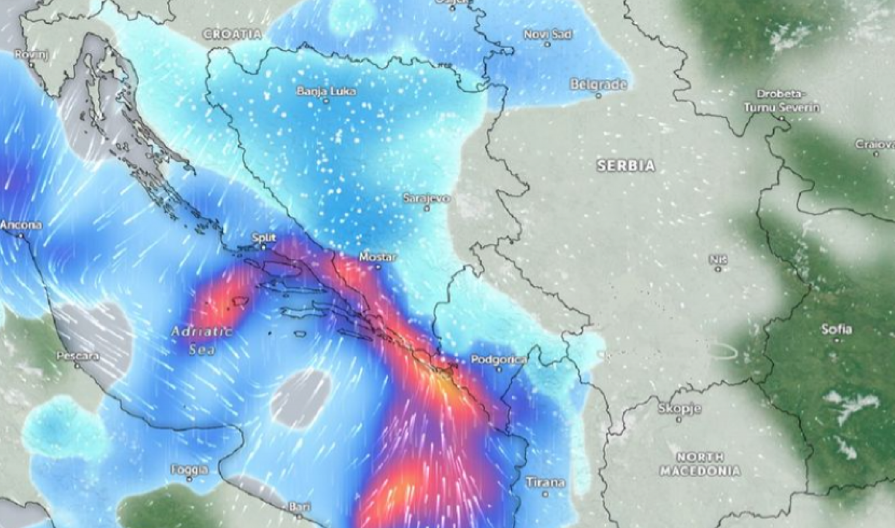 ORKANSKA BURA OD 150 KM/H NOSI PAHULJE DO JADRANA Snežna oluja hara regionom, pašće 70 cm snega