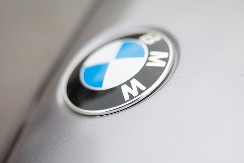 SIVE ZONE SANKCIJA  BMW priznao ilegalnu prodaju luksuznih vozila u Rusiju