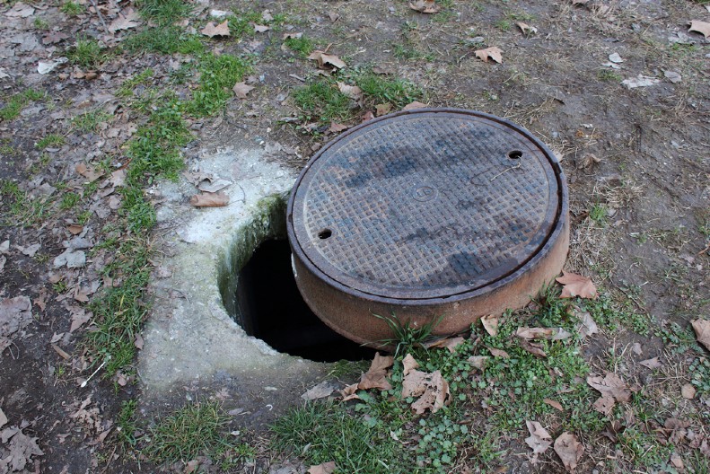 DRAGOMIROV OTAC POGINUO KOPAJUĆI BUNAR, A BRAT PREMINUO Tužna sudbina muškarca koji je mrtav pronađen u šahti u Lazarevcu