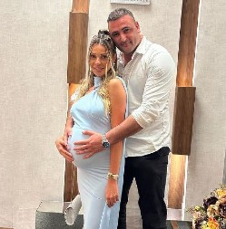 "KUPIĆEMO JOŠ TRI VILE" Poznati rijaliti par iskeširao 200.000 evra za imanje na Kosmaju, otkriveni svi detalji!