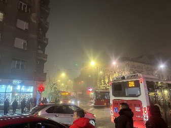 KO JE ZA VOLANOM NEKA PAZI VEČERAS! Ovi delovi grada su najkritičniji