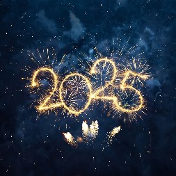 MINISTRI VLADE SRBIJE GRAĐANIMA ČESTITALI NOVU 2025. GODINU Poželeli zdravlje, sreću i uspeh