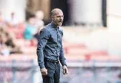 STIDI SE SRPKOG POREKLA, DVA PUTA MENJAO PREZIME "Zvezdaši" se dobro sećaju "bivšeg Srbina", a sada je u našem komšiluku (VIDEO)