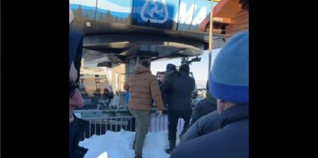 SNIMAK SA ZLATIBORA ŠOKIRAO CELU SRBIJU! Turisti se umalo se nisu potukli, a razlog je bizaran (VIDEO)