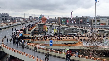 OPOZICIONI PROTEST U BEOGRADU Totalni fijasko, evo koliko njih je blokiralo Mostarsku petlju
