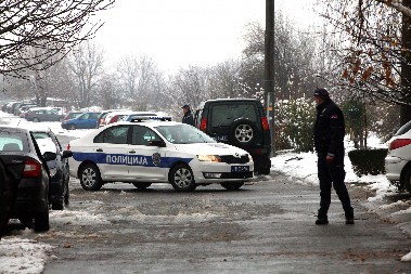 NOVI DETALJI UGLJENISANOG TELA NAĐENOG PORED KAZANA ZA TOPLJENJE MASTI Ćerka zatekla mrtvog oca