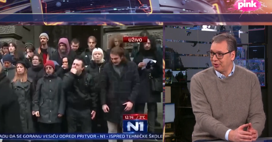 VUČIĆ O JEZIVOM PERFORMANSU ISPRED TEHNIČKIH FAKULTETA Njih mogu da razumem, ali ne razumem neke druge...