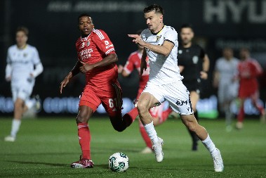 NA POMOLU TRANSFER KARIJERE Reprezentativac Srbije oblači dres evropskog giganta?