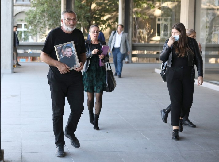 GODIŠNJICA JEZIVOG UBISTVA NA NOVOM BEOGRADU Najbolji drug ga izbo, pa ga sa ocem odvezao u bolnicu