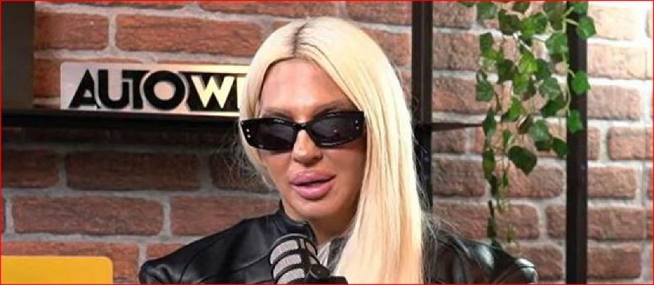 NEVIĐENA SVAĐA U PROGRAMU UŽIVO! O ovom skandalu Jelene Kareluše se priča godinama: "Znaš li ti ko ti sedi u emisiji?!"