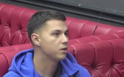 "TRESE SE ZA RULET STOLOM, CURI MU VODA NIZ RUKE" Peja u ozbiljnom problemu, momentalno mu zabranjeno da se kocka!