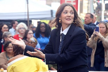 NA PRAGU ŠESTE DECENIJE Glumica jedva čeka da napuni 50, ono što brine sve žene u Srbiji je za nju besmislica, a evo i zašto