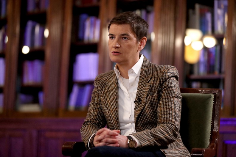 ŠOLAKOVI MEDIJI OBRNULI PUN KRUG - POČELI DA GOVORE ISTINU! Ana Brnabić o pozivima na štrajk: Priznaju da Aleksandar Vučić ima većinsku podršku naroda