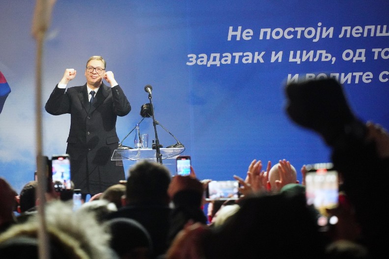 ZNA MOJA SRBIJA KAKO JE NAPADNUTA DANAS Vučić: Zna naš narod kada je vreme da se usprotivi i da podrži one koji su čuvali Srbiju!