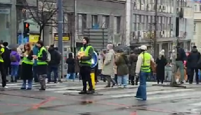 NARODE, STRANI UTICAJ OTVORENO KRENUO DA RUŠI SRBIJU PO RECEPTIMA RAZNIH “KUHARICA”! Evo šta se "kuva" u Beogradu: Od navijanja iz Hrvatske, do "fešte" Milogoraca