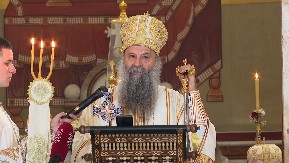 ''MOLIM SE BOGU DA NAM VRATI RAZUM, MIR I LJUBAV'' Patrijarh Porfirije: Nasilje prema studentima neprihvatljivo