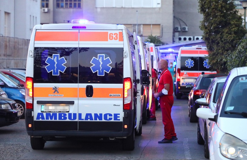 ZLOSTAVLJANJE DEČAKA (3) NA KRITU SNIMLJENO KAMEROM: Policajce šokiralo ono što su našli u telefonu muškarca - dete se BORI ZA ŽIVOT