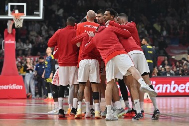 ZNA SE KAKO SE DOBIJAJU VELIKE UTAKMICE Mitrović razmišlja samo o pobedi u derbiju