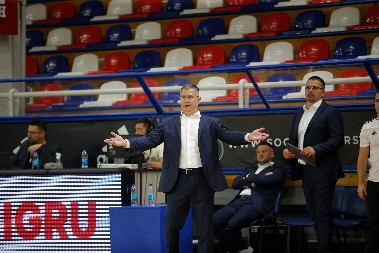 FMP PONOVO PROMENIO TRENERA Staro lice se vratilo na klupu "pantera"