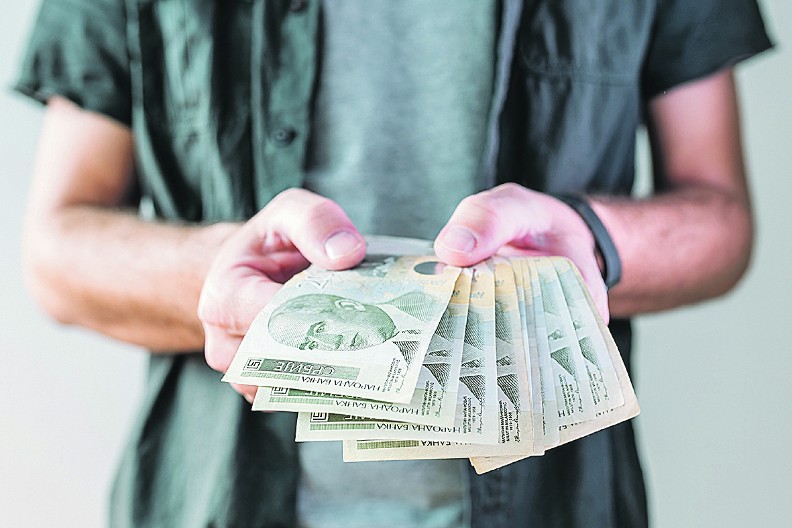 KADA POČETI SA ŠTEDNJOM U PRIVATNOM PENZIONOM FONDU Evo šta kažu stručnjaci, ovo je šest ključnih kriterijuma