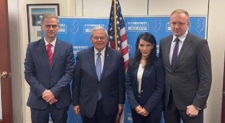 ALBANSKI LOBISTA I BIVŠI SENATOR BOB MENENDEZ OSUĐEN NA 11 GODINA Pogađajte 3 puta KO su mu bili puleni u Srbiji