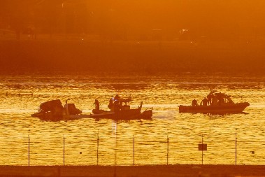 OTKRIVEN MOGUĆI UZROK KATASTROFALNE AVIONSKE NESREĆE Jedna stvar nije bila normalna, 67 mrtvih izvlače iz ledene reke kod Vašingtona (FOTO)