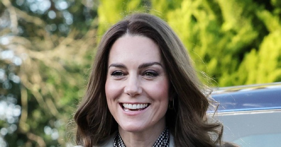 KEJT MIDLTON SE KUNE U ULJE KOJE POMAŽE KOD BORA, OŽILJAKA I MRLJA NA LICU  Sad znamo kako princeza neguje svoj mladoliki izgled