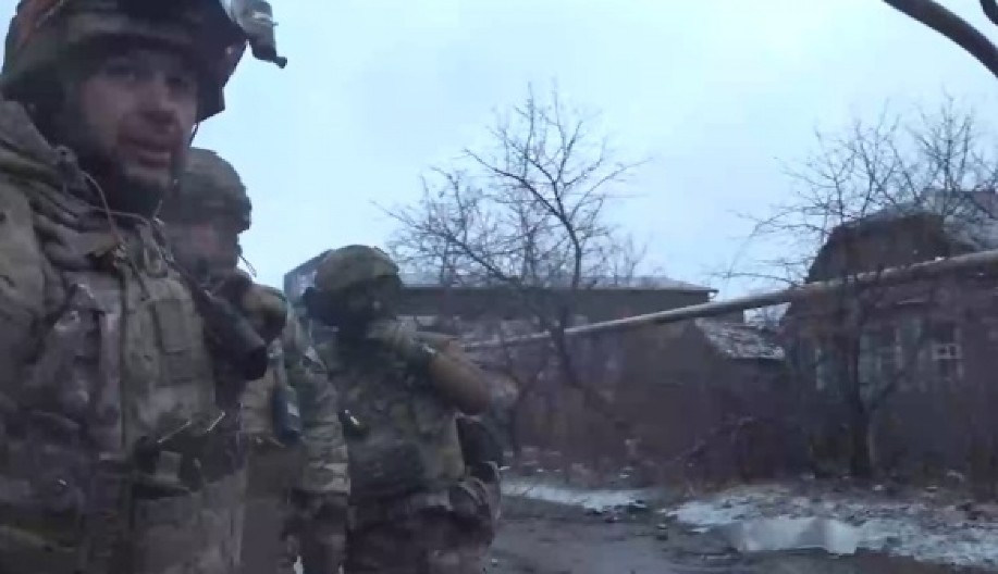 RUSIJA SPREMA OFANZIVU NA KUPJANSK, KLJUČNO LOGISTIČKO ČVORIŠTE Vojska čisti najveće naselje u ovom pravcu, Gančev otkriva detalje