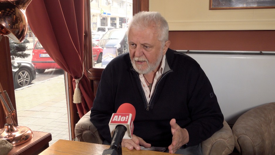 ONI HOĆE SRBIJU DA POKRIJU CRNIM ČARŠAFOM Predrag Gaga Antonijević za ALO! o blokadama, odbijanju dijaloga, Bjelogrliću i ekipi