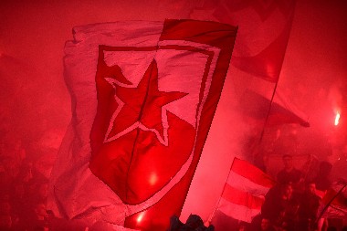 PRAVO NIOTKUDA Zvezda dovela pojačanje iz Australije, Versaće stigao na "Marakanu"