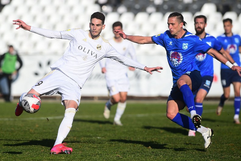 RUTINA SA BANOVOG BRDA Napadač od tri miliona evra doneo Čuki pobedu
