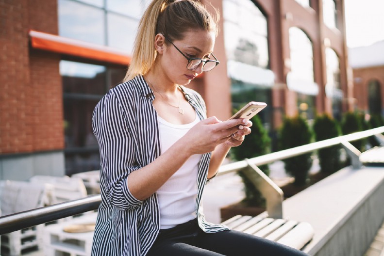 BILA JE UVERENA DA JE PRONAŠLA LJUBAV SVOG ŽIVOTA A onda joj je jedna sms poruka otkrila jezivu istinu!