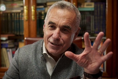 "PRVOG DANA MANDATA CELA SOROŠEVA MREŽA ĆE BITI ZABRANJENA! Đorđesku rešio da se obračuna: "Oni znaju ko su, mi njih već poznajemo"