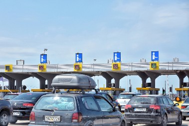 UPZORENJE! GRAĐANIMA MASOVNO STIŽU SMS PORUKE Nova prevara za one koji putarinu plaćaju tag uređajem