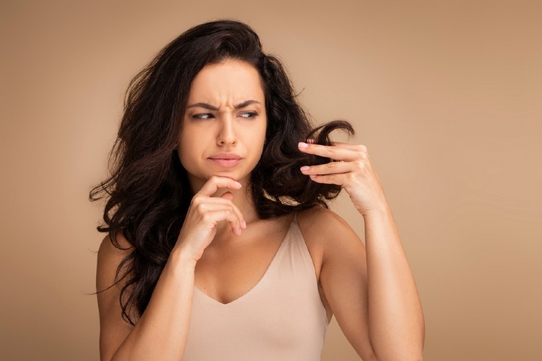 KOSA NIKAKO DA VAM PORASTE? Frizer otkriva kako da to ubrzate i oporavite ispucale krajeve