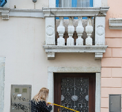 NAJMANJA KUĆA BIVŠE JUGOSLAVIJE Kuća široka samo 128 centimetara, a prati je i čudna legenda (FOTO)