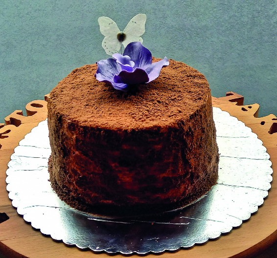 SANJINA MEDOVIK TORTA ZA POSEBNE PRILIKE Mirisna i neodoljiva, uzećete parče više