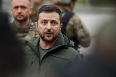 KO KOGA OVDE KONTROLIŠE? Zelenski ne planira da potpiše ekonomski sporazum sa SAD