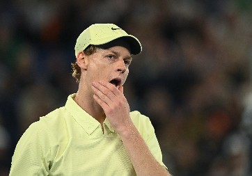 ŠOK SAZNANJE O SINERU Skandal epskih razmera: Italijani slave Janika, a on im zabio nož u leđa, isplivalo sve na površinu