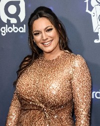 ŽENA SA NAJSAVRŠENIJIM TELOM NA SVETU JEDNO NIKAKO NE MOŽE DA PREŽALI  "Dosta ljudi mi je okrenulo leđa zbog moje odluke..."