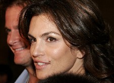 HALJINE UZ TELO HIT 2025. GODINE Nosile su ih najveće zvezde, pa su postale su ,,demode", ali se sada vraćaju na velika vrata