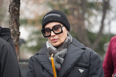 CECA SLOMLJENA DOŠLA NA BEŽANIJSKU KOSU! Sva u crnom i vidno utučena stigla u dom Saše Popovića