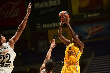 CRNO-BELIMA JE SAMO OVO FALILO Najnovije pojačanje Olimpijakosa spremno za meč sa Partizanom