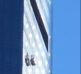 OPASNA NESREĆA U NJUJORKU Vatrogasci spasili radnike s visine od 78 spratova (VIDEO)