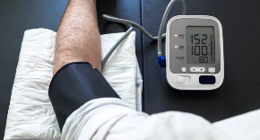 VARIRANJE PRITISKA I NAGLE PROMENE VREMENA Doktori upozoravaju na jedan opasan simptom