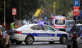 UDES NA PANČEVAČKOM MOSTU, DELOVI VOZILA SE RAZLETELI NA SVE STRANE Dvoje povređeno, jedan auto smrskan