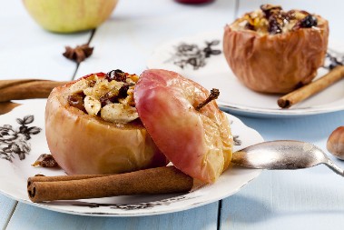 KAKO DA NAPRAVITE NAJUKUSNIJE PEČENE JABUKE Ova poslastica od 4 sastojka gotova je za pola sata