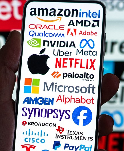 SEDAM VELIČANSTVENIH U RIZIKU Šta se dešava kada se pomešaju biznis i politika