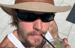 POTPUNO DRUGI ČOVEK Džastin Biber konačno obrijao zapuštenu bradu i brkove, sada izgleda duplo mlađe